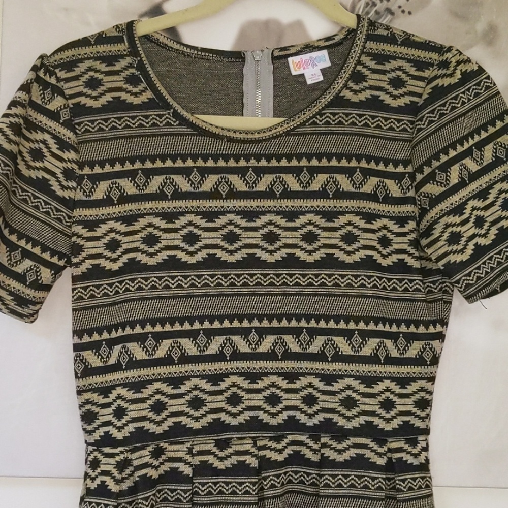 Lularoe Amelia dress size M